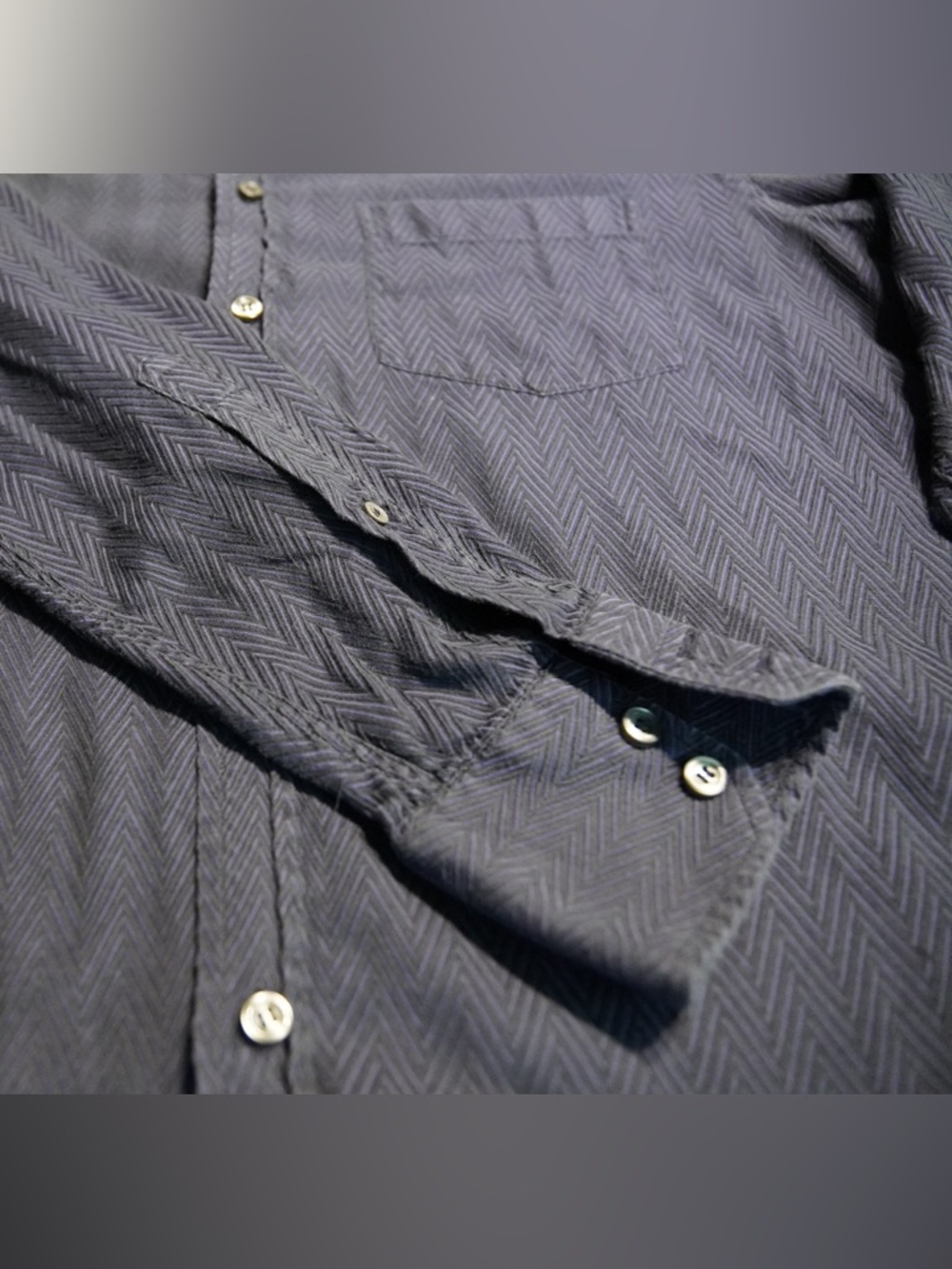 Gran Sasso Made in Italy Men's Long-Sleeve Navy Herringbone Button-Up Shirt - Picture 2 of 9